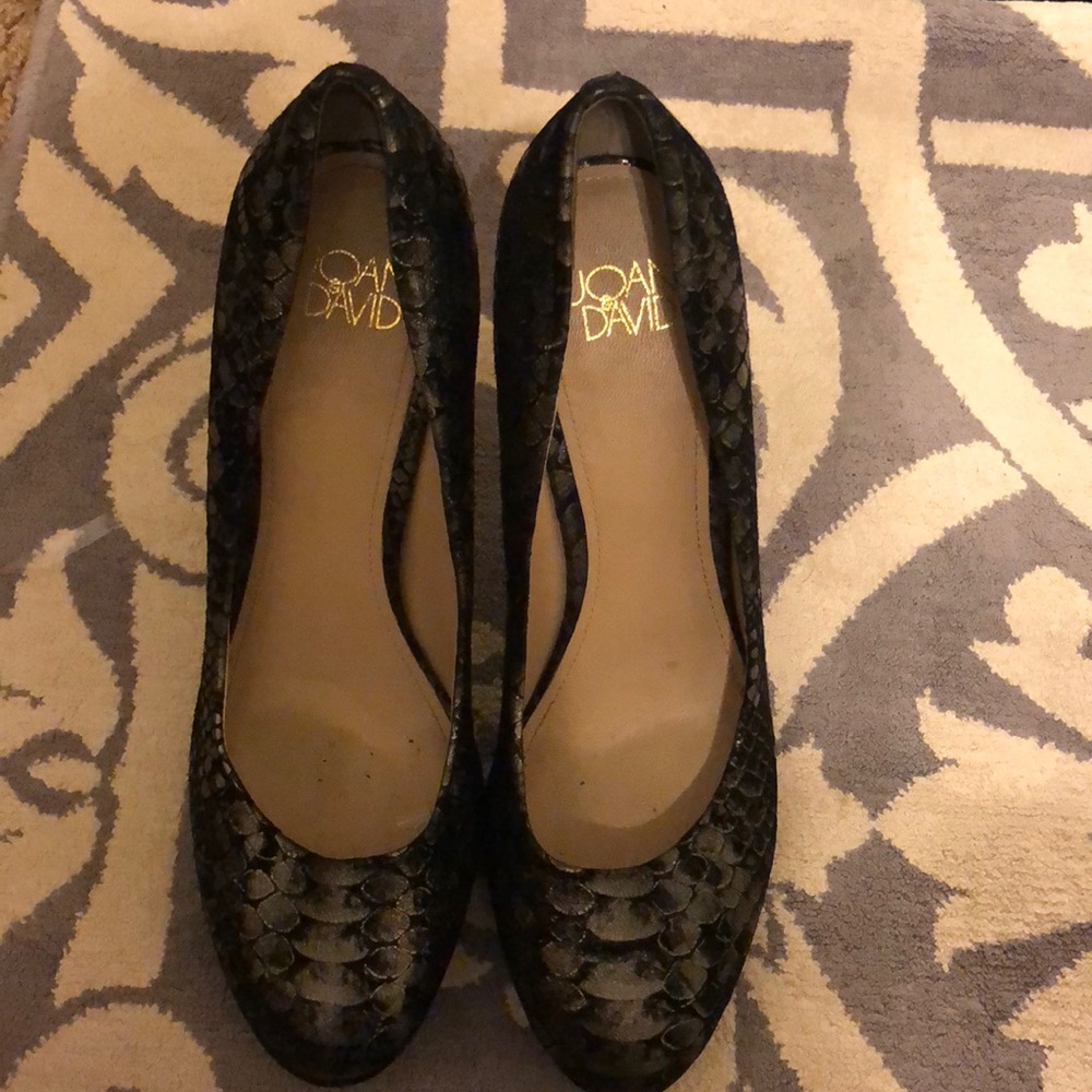 Joan&David Round Toe Pumo